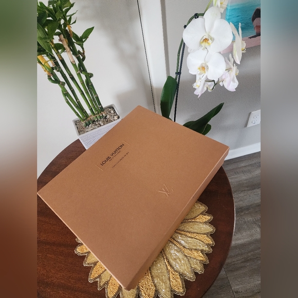 AUC Louis Vuitton box - Picture 7 of 7